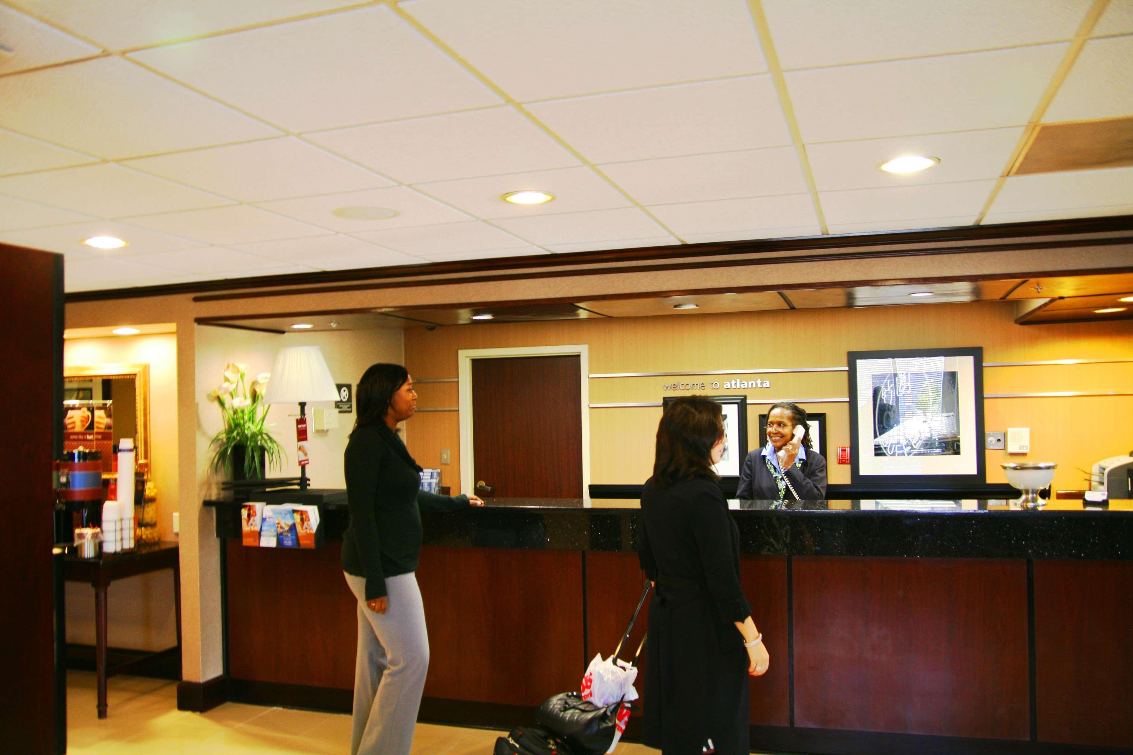 Hampton Inn Atlanta-North Druid Hills Dalaman gambar